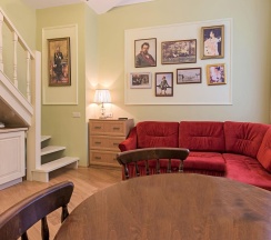 Двухуровневая студия Комфорт в Цветной Петербург дом художников