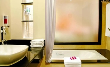 Двухместный номер Superior с видом на бассейн 2 отдельные кровати в Horizon Karon Beach Resort & Spa
