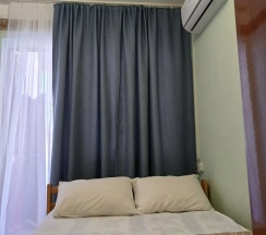 Двухместный номер Comfort с балконом и с красивым видом из окна двуспальная кровать в Горная лаванда