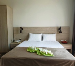 Люкс в Оазис Клаб Резорт