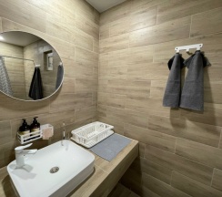 Коттедж Comfort с красивым видом из окна в Можайское приморье