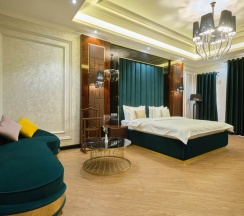 Двухместный люкс с балконом двуспальная кровать в Бутик-Отель East Star Hotel