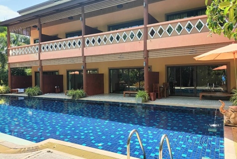Муанг: Курортный отель Baan Suan Villas Resort