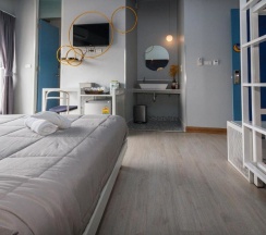 Двухместный номер Standard двуспальная кровать в The Moon Hostel Hua Hin