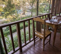 Одноместный номер Standard с видом на море двуспальная кровать в Chang Cliff Resort