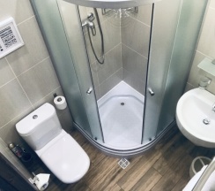 Номер "Стандарт" с большой кроватью, 2 этаж, без вида в Адрес