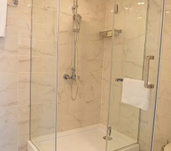 Двухместный номер Plus Superior двуспальная кровать в Almaty