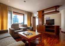 Номер Standard c 1 комнатой в Bandara Silom Suites