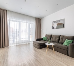 Двухкомнатные улучшенные апартаменты в Сибирские номера