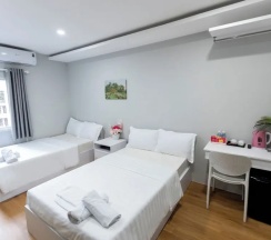 Четырёхместный семейный номер Standard в Cosmos Hotel Nha Trang