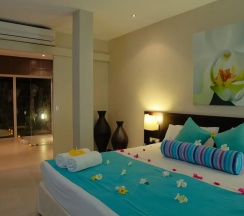 Номер Standard с балконом и рядом с пляжем в Ocean Villas