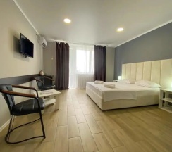 Номер Comfort с балконом и с видом на море в SkyTerra