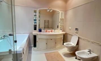 Полулюкс в Weekend Inn