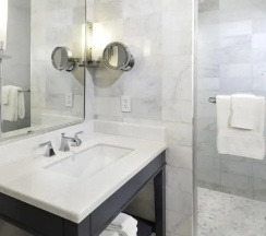 Номер с балконом и oceanfront в Fontainebleau Miami Beach