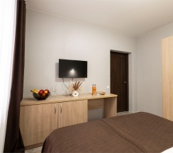 Семейный двухкомнатный номер в Ростов