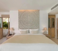 Двухместный люкс Eden Garden двуспальная кровать в Eden Beach Khaolak Resort and Spa A Lopesan Collection Hotel