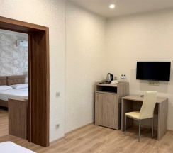 Семейный двухкомнатный без балкона вид на парк в Черноморец