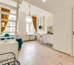Четырёхместная студия Comfort Дуплекс в Апартаменты Sokroma Фонтанный Дом