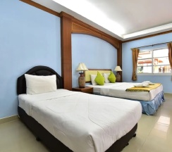 Трёхместный семейный номер Standard в Ampan Resort