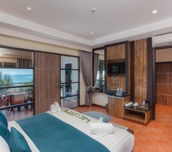 Семейный номер Deluxe в Отель Royal Beach Boutique Resort & Spa