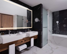 Семейный люкс в Radisson Collection Hotel Warsaw