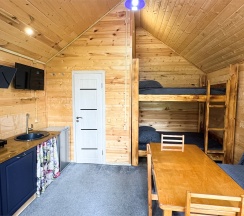 Шале 5. Четырёхместный номер комфорт с видом на горы в Белый волк