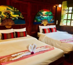 Бунгало с красивым видом из окна в Phuphet Hill Resort