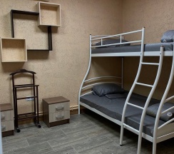 Одноместный номер с общим душем и туалетом в МВ