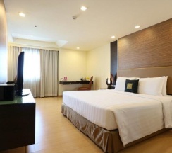 Двухместный номер Grand Deluxe двуспальная кровать в Aspen Suites Hotel Sukhumvit 2 Bangkok