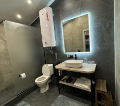 Двухместный номер с двуспальной кроватью с видом на горы в Атарай