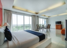 Люкс в Capital O 998 The Magnolias Pattaya Boutique Resort