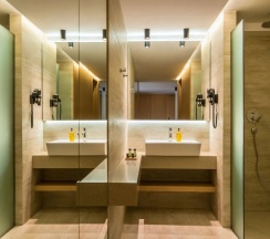 Двухместный полулюкс (двуспальная кровать) в Ibis Styles Heraklion Central