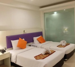 Двухместный номер Superior (2 отдельные кровати) в Armoni Patong Beach Hotel