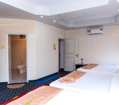 Семейный люкс с балконом в Mui Ne Alena Bungalow Hotel