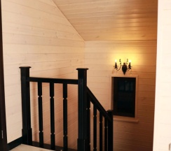 Шале c террасой с балконом в Moon House