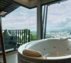 Двухместный люкс Honeymoon двуспальная кровать в Andaman Cannacia Resort & Spa