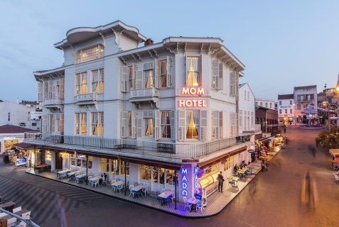Адалар: Отель Mom Hotel