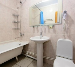 Номер студия с 1 двуспальной кроватью (с завтраком) в Баваренок