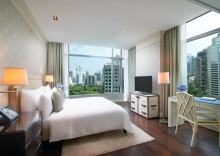 Люкс Premier с 2 комнатами в Oriental Residence Bangkok