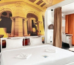 Двухместный номер Superior двуспальная кровать в The Color Kata