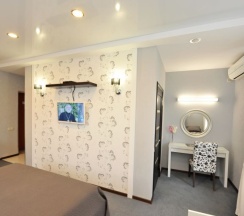 «Комфорт Семейный» 3- местный TRPL, (№205; №304)  в MotoStop