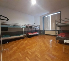 Кровать в общем номере в B3 Hostel Budapest