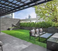 Двухместный люкс с террасой Presidential двуспальная кровать в DoubleTree by Hilton Bangkok Ploenchit