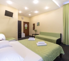 Улучшенный семейный номер в Авиамоторная