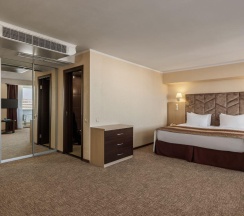 Джуниор сюит в Sea galaxy hotel congress&SPA