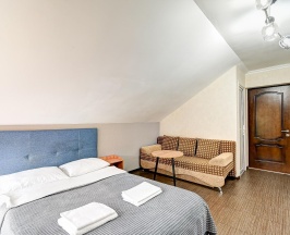 4-местная комната стандарт (мансарда) в Белая Лилия