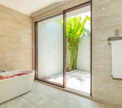 Вилла с 2 комнатами в Sotis Villa Canggu