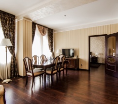 Плаза сьют+ в Плаза