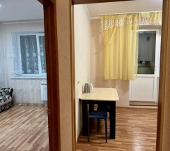 Апартаменты с 2 комнатами с балконом и с видом на город в Апартаменты в центре Орла