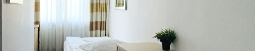 Двухместный номер Classic двуспальная кровать в 404 Rooms Zamiany Ursynow - Hostel